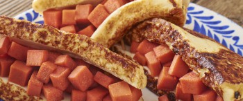 Queso asado con Salchichón