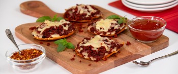 Mini pizzas con Chorizo Tradicional Chimex