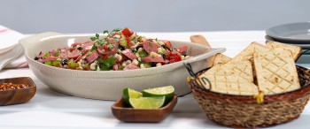 Ensalada Mexicana con frijoles y Salchicha Chimex